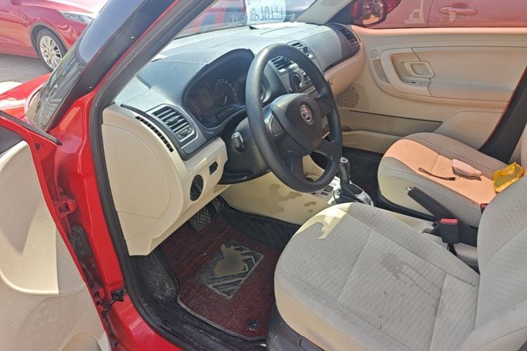 Used Skoda Fabia 2014 1.4L Automatic Crystal Edition Driver Seat