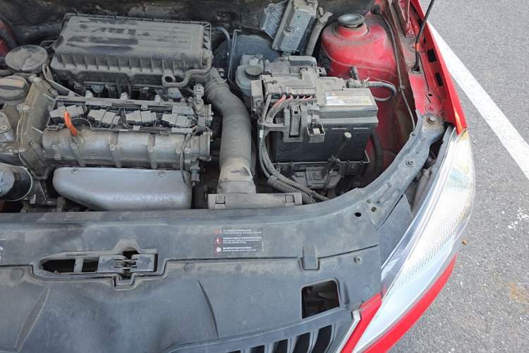 Used Skoda Fabia 2014 1.4L Automatic Crystal Edition Engine Bay Left