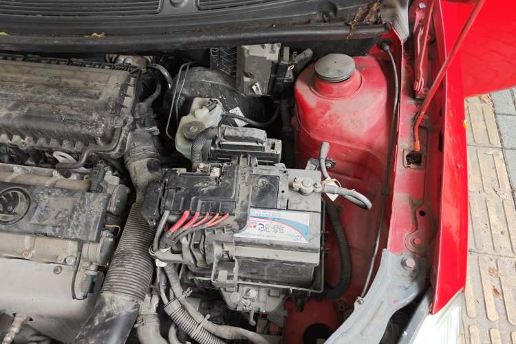 Used Skoda Fabia 2014 1.6L Automatic Crystal Edition Engine Bay Left