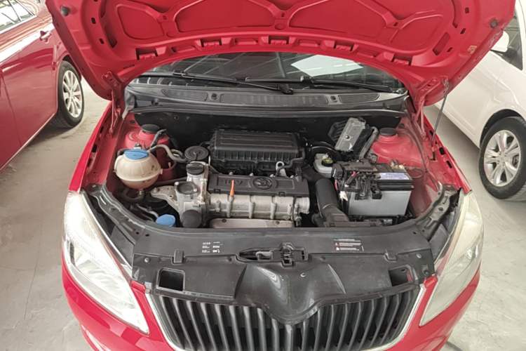 Used Skoda Fabia 2014 1.4L Manual Jingling Edition Engine Bay