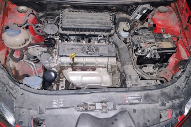 Used Skoda Fabia 2014 1.6L Automatic Sport Edition Engine Bay
