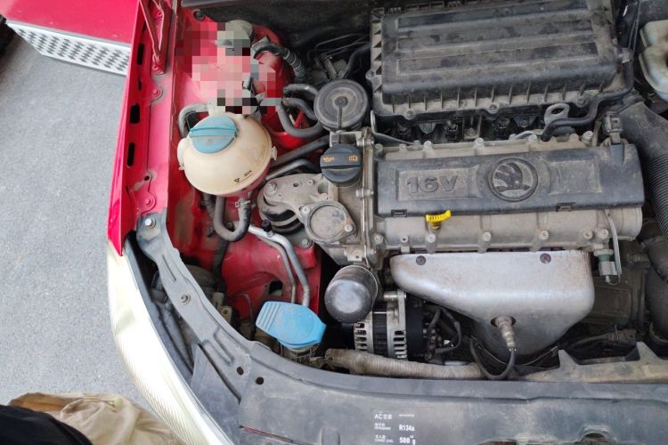 Used Skoda Fabia 2014 1.6L Scout Engine Bay Right