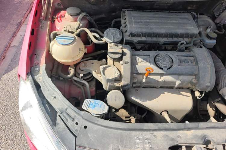 Used Skoda Fabia 2014 1.4L Manual Crystal Edition Engine Bay Right