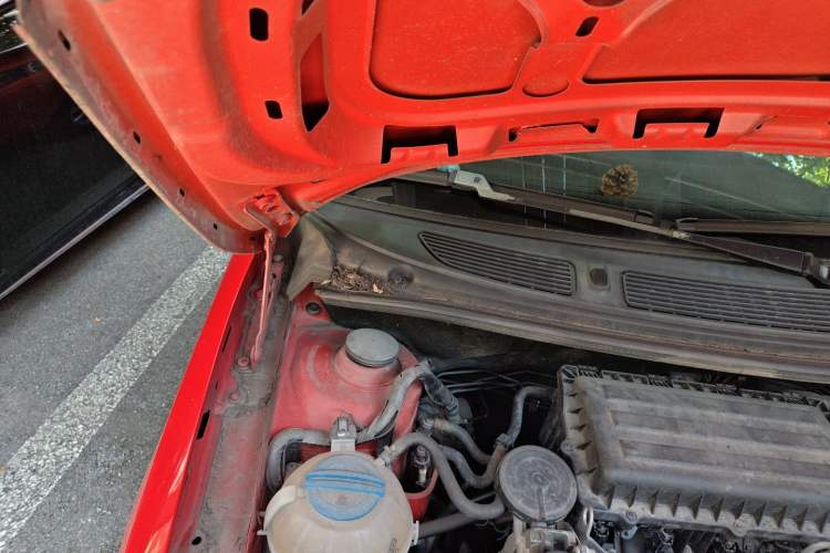 Used Skoda Fabia 2014 1.4L Automatic Crystal Edition Engine Bay Right