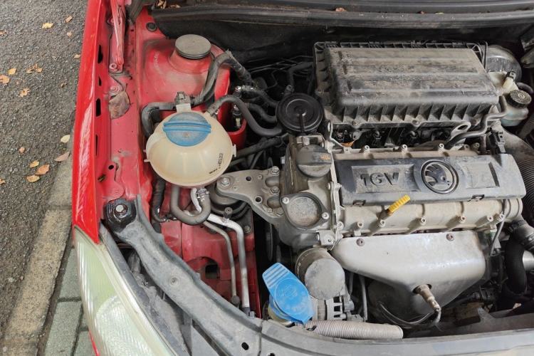 Used Skoda Fabia 2014 1.6L Automatic Crystal Edition Engine Bay Right