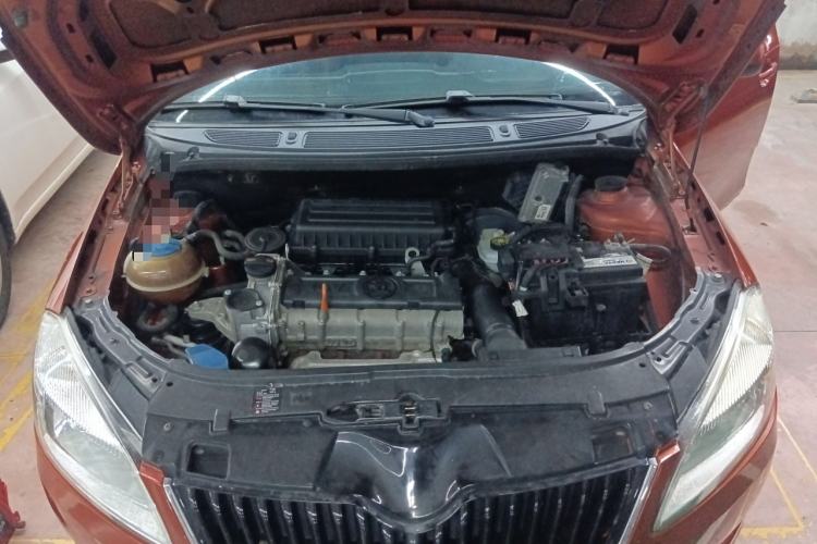 Used Skoda Fabia 2014 1.4L Automatic Crystal Edition Engine Bay
