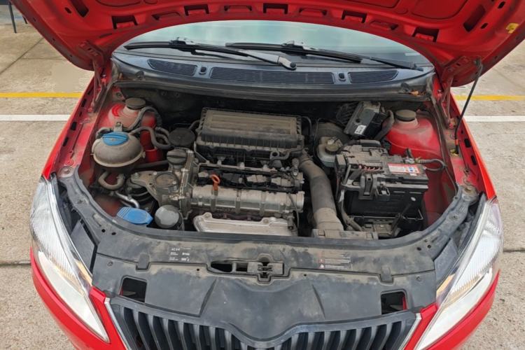 Used Skoda Fabia 2014 1.4L Automatic Crystal Edition Engine Bay