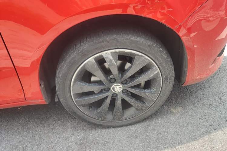 Used Skoda Fabia 2014 1.6L Automatic Sport Edition Exterior 1