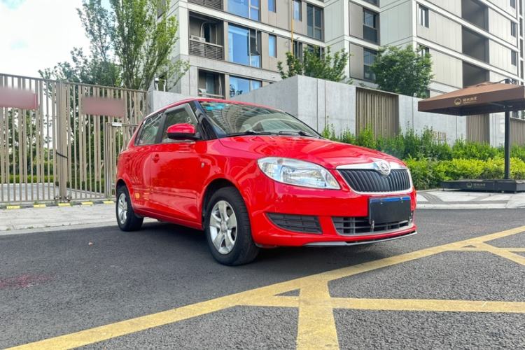 Used Skoda Fabia 2014 1.4L Automatic Crystal Edition Exterior 1