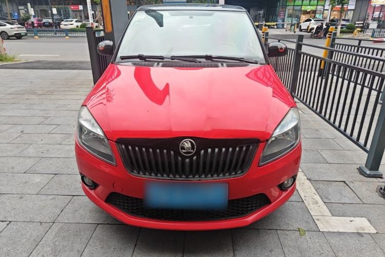 Used Skoda Fabia 2014 1.6L Automatic Sport Edition Front