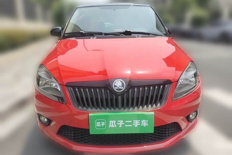 Used Skoda Fabia 2014 1.6L Automatic Sport Edition Front