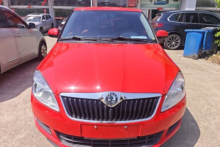 Used Skoda Fabia 2014 1.4L Automatic Crystal Edition Front