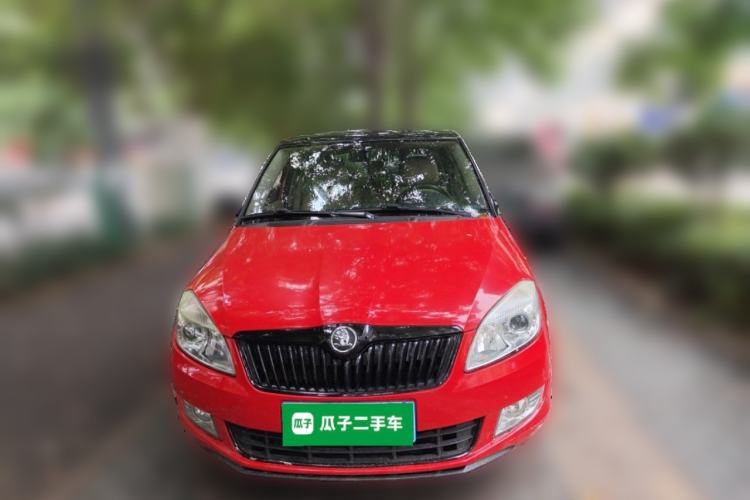 Used Skoda Fabia 2014 1.6L Automatic Crystal Edition Front