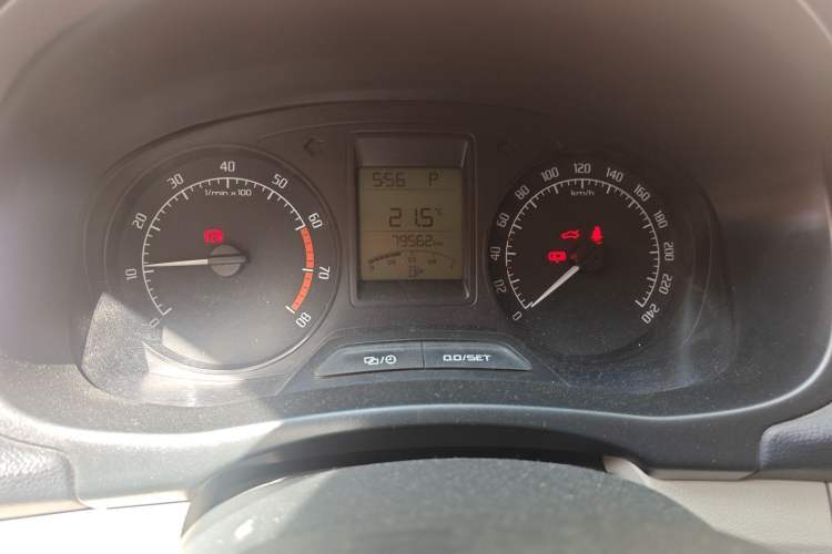 Used Skoda Fabia 2014 1.4L Automatic Crystal Edition Instrument Cluster