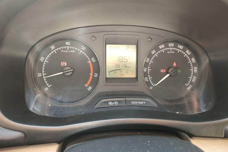 Used Skoda Fabia 2014 1.4L Automatic Crystal Edition Instrument Cluster