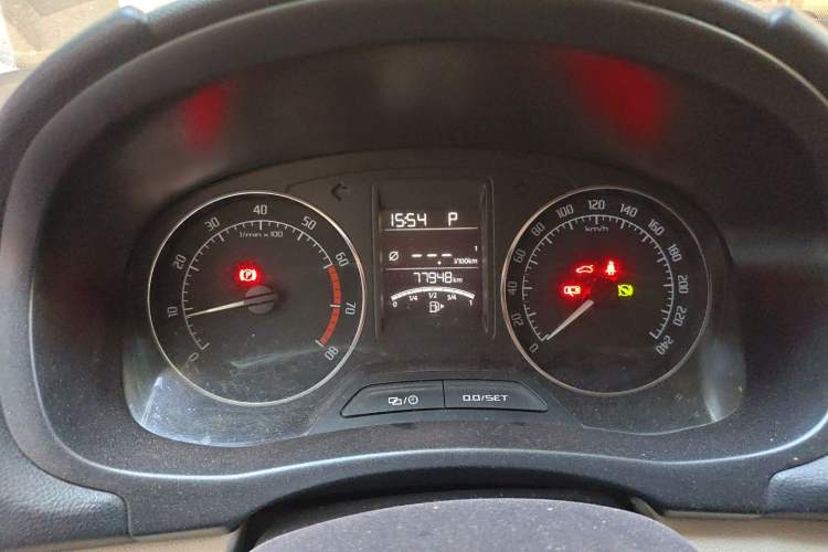 Used Skoda Fabia 2014 1.4L Automatic Crystal Edition Instrument Cluster