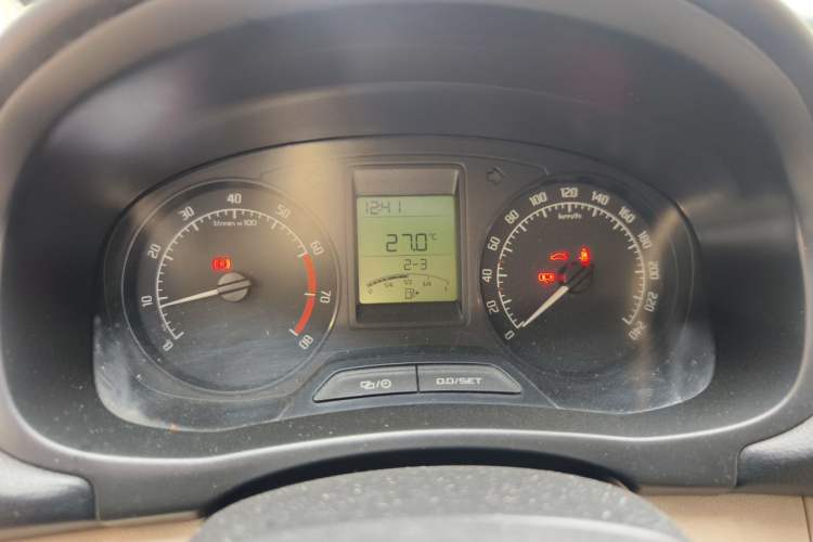 Used Skoda Fabia 2014 1.4L Manual Crystal Edition Instrument Cluster