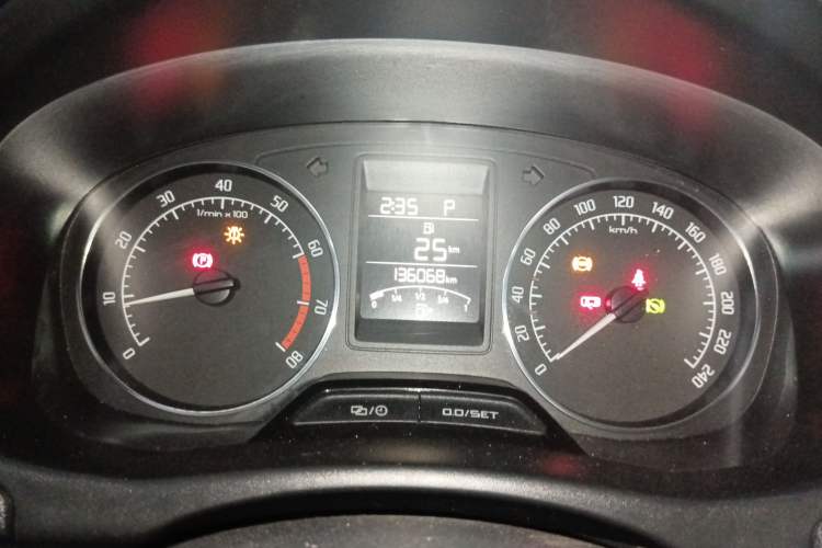 Used Skoda Fabia 2014 1.4L Automatic Crystal Edition Instrument Cluster