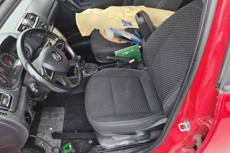 Used Skoda Fabia 2014 1.6L Automatic Sport Edition Left Front Seat
