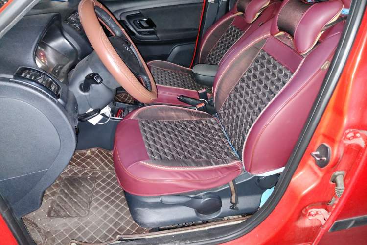 Used Skoda Fabia 2014 1.6L Automatic Sport Edition Left Front Seat
