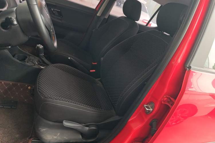Used Skoda Fabia 2014 1.6L Automatic Sport Edition Left Front Seat
