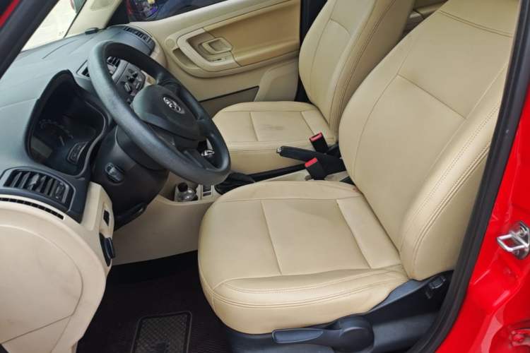 Used Skoda Fabia 2014 1.4L Automatic Crystal Edition Left Front Seat