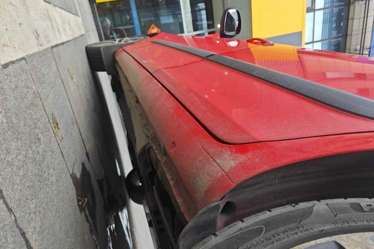 Used Skoda Fabia 2014 1.6L Automatic Sport Edition Left Side Sill