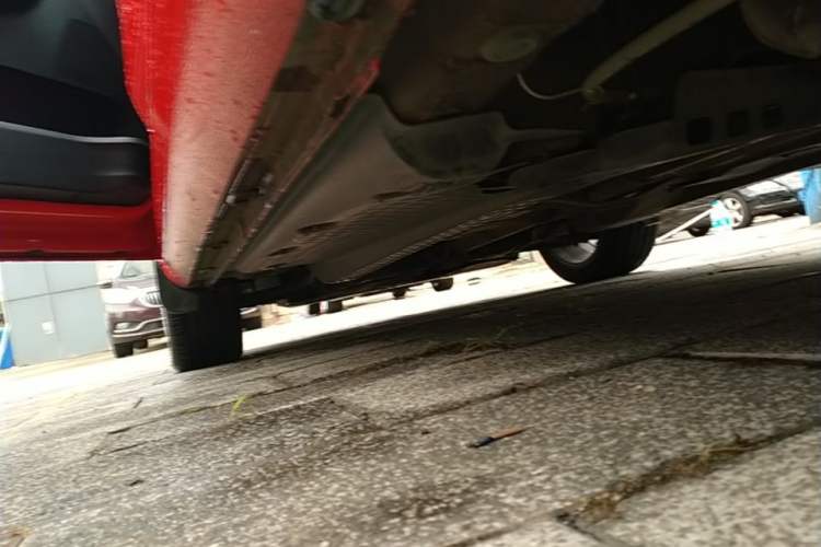 Used Skoda Fabia 2014 1.6L Automatic Sport Edition Left Side Sill