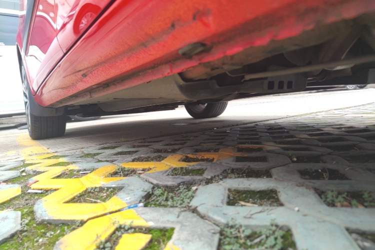 Used Skoda Fabia 2014 1.6L Automatic Sport Edition Left Side Sill
