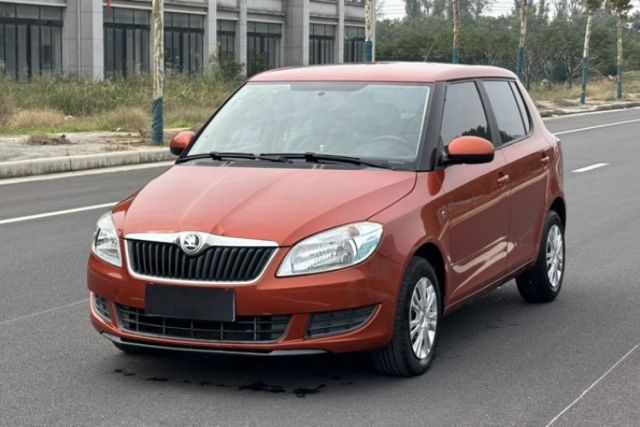 Used Skoda Fabia 2014 1.4L Manual Crystal Edition