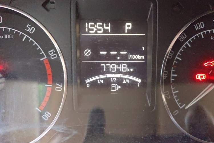 Used Skoda Fabia 2014 1.4L Automatic Crystal Edition Odometer Close Up