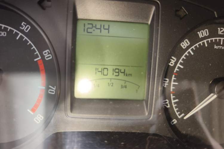Used Skoda Fabia 2014 1.4L Manual Crystal Edition Odometer Close Up