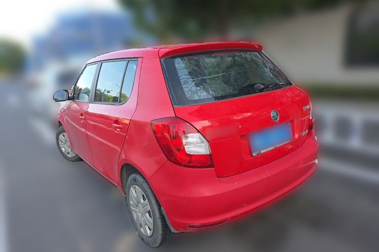 Used Skoda Fabia 2014 1.4L Automatic Crystal Edition Rear Left 45 Deg