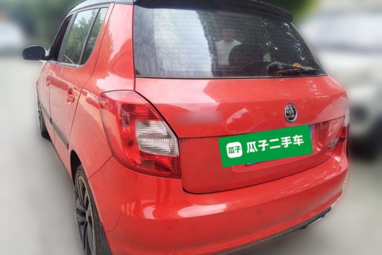 Used Skoda Fabia 2014 1.6L Automatic Sport Edition Rear Left 45 Deg