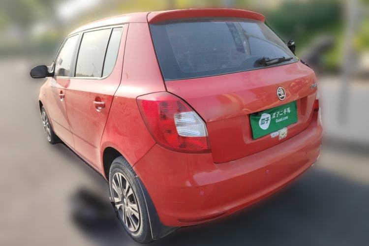 Used Skoda Fabia 2014 1.4L Automatic Crystal Edition Rear Left 45 Deg