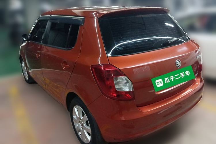 Used Skoda Fabia 2014 1.4L Automatic Crystal Edition Rear Left 45 Deg