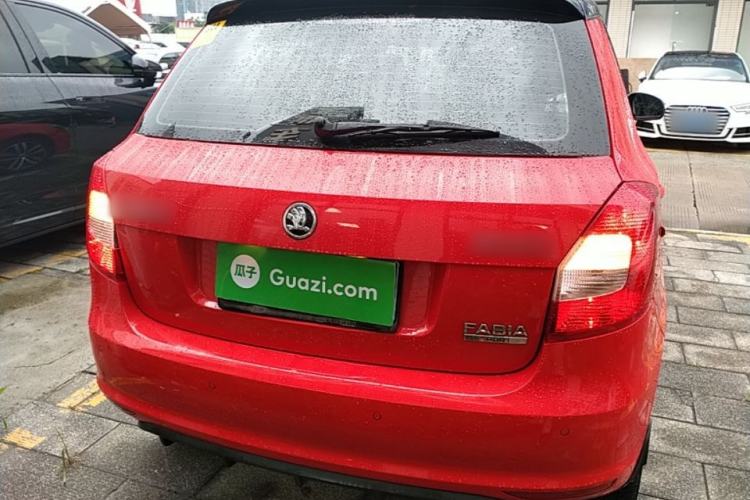 Used Skoda Fabia 2014 1.6L Automatic Sport Edition Rear