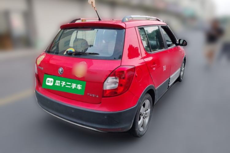 Used Skoda Fabia 2014 1.6L Scout Rear Right 45 Deg