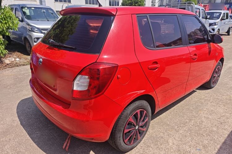 Used Skoda Fabia 2014 1.4L Automatic Crystal Edition Rear Right 45 Deg