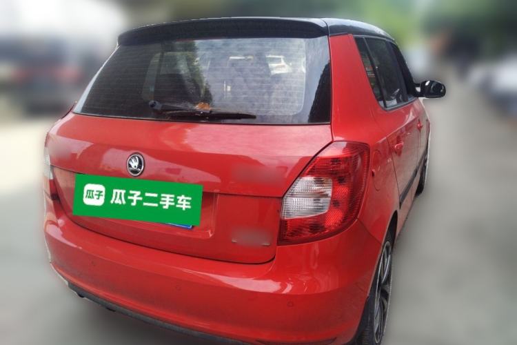 Used Skoda Fabia 2014 1.6L Automatic Sport Edition Rear Right 45 Deg