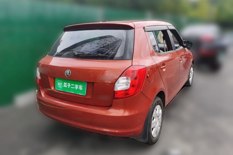 Used Skoda Fabia 2014 1.4L Automatic Crystal Edition Rear Right 45 Deg