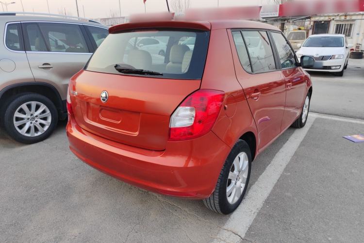 Used Skoda Fabia 2014 1.4L Manual Jingling Edition Rear Right 45 Deg
