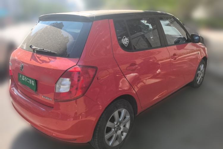 Used Skoda Fabia 2014 1.4L Manual Jingling Edition Rear Right 45 Deg