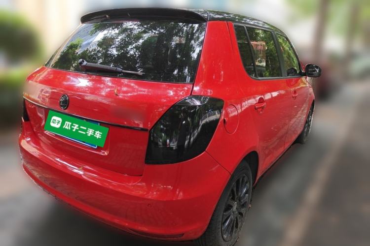 Used Skoda Fabia 2014 1.6L Automatic Crystal Edition Rear Right 45 Deg