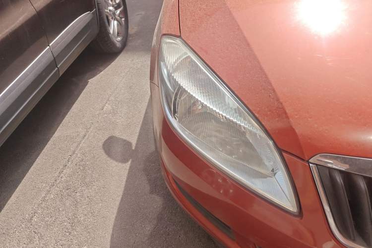 Used Skoda Fabia 2014 1.4L Automatic Crystal Edition Right Front Headlight