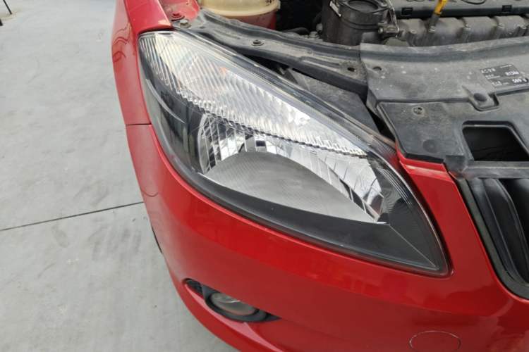 Used Skoda Fabia 2014 1.6L Automatic Sport Edition Right Front Headlight