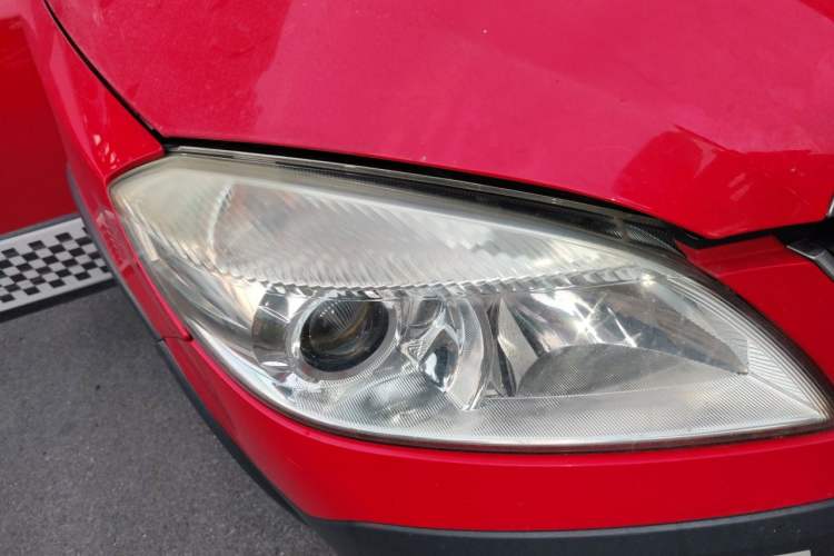 Used Skoda Fabia 2014 1.6L Scout Right Front Headlight