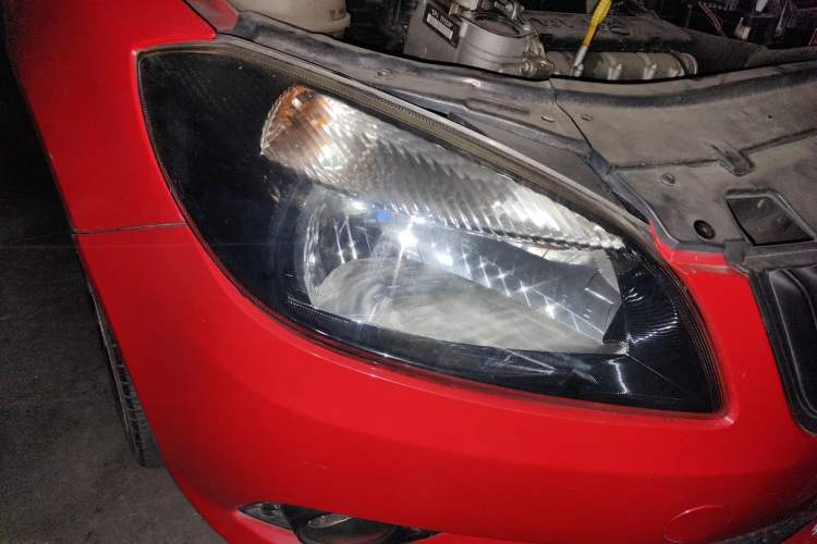 Used Skoda Fabia 2014 1.6L Automatic Sport Edition Right Front Headlight