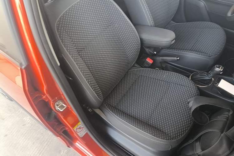 Used Skoda Fabia 2014 1.6L Automatic Sport Edition Right Front Seat