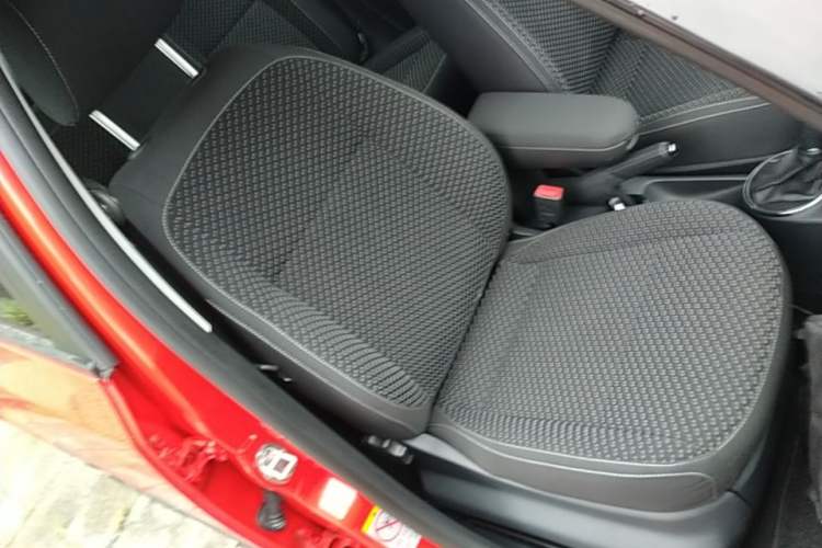 Used Skoda Fabia 2014 1.6L Automatic Sport Edition Right Front Seat